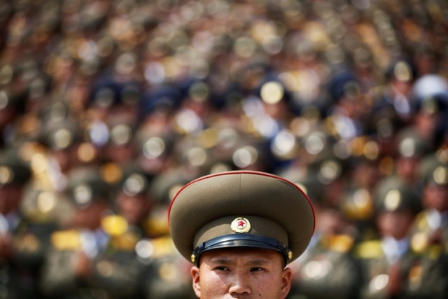 
Cuộc duyệt binh diễn ra trong bối cảnh đang có quan ngại về việc Triều Tiên có thể chuẩn bị thử hạt nhân lần 6 trong một thập kỷ hoặc phóng tên lửa đạn đạo. Ảnh: Reuters
