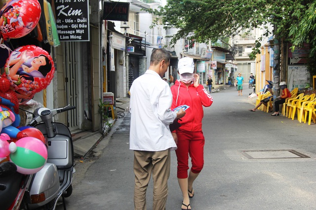 Mòn mỏi đi khắp nơi để tìm con