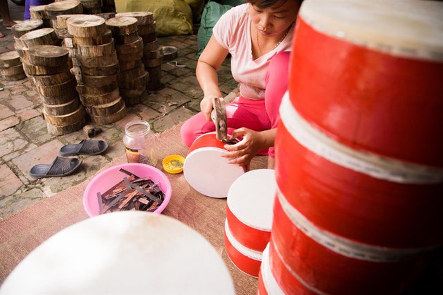 Cuối cùng là công đoạn đóng tai.