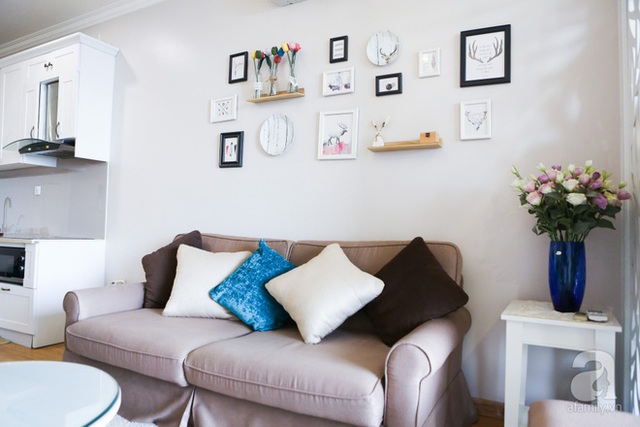 Sofa với màu trung tính giúp không gian phòng khách đẹp sang trọng, nền nã.