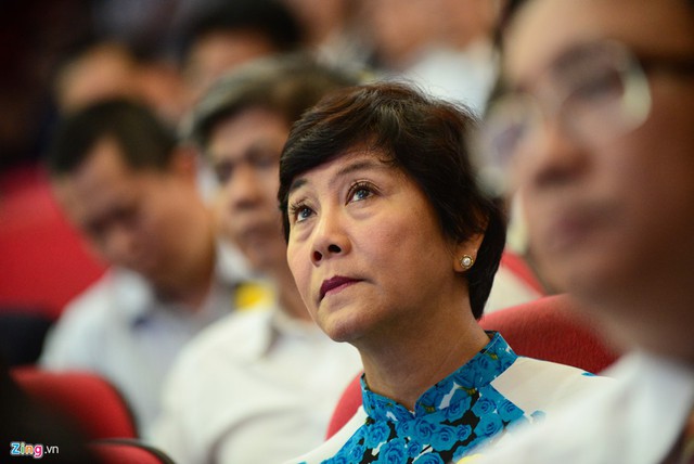 C&aacute;c GS, TS đầu ng&agrave;nh cũng g&oacute;p mặt tại buổi lễ. Trong ảnh l&agrave; nh&agrave; sử học, TS Nguyễn Thị Hậu.