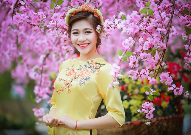 Hồ Ái Thơ - Hoa khôi sinh viên Hà Nội (Imiss Thăng Long năm 2016)