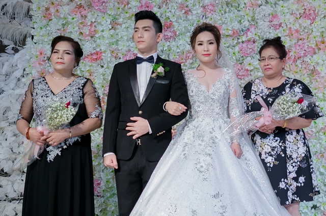 
Sau đám cưới, Bảo Duy và vợ dự định vẫn đi về giữa Australia và Việt Nam để vừa đảm đương việc kinh doanh vừa có thời gian gần gũi bên nhau.
