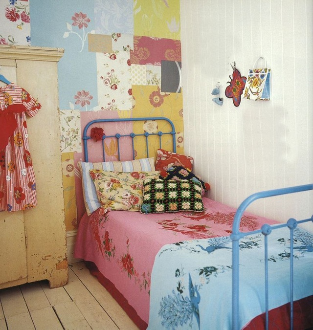 10. Phòng ngủ theo phong cách vitage thì bạn nghĩ sao. Một chút hoa hòe cho cuộc sống tuổi thơ của con bạn tràn màu sắc.