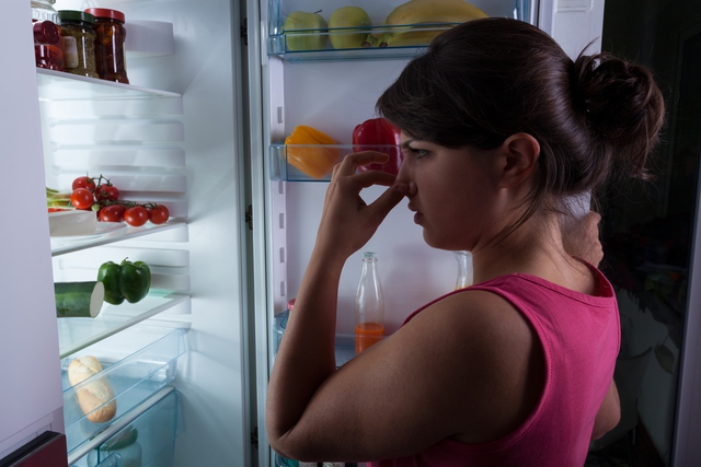 Bạn đã bao giờ phải xử lý các đồ ăn đồ ăn bị lẫn mùi ngay trong tủ lạnh nhà mình chưa