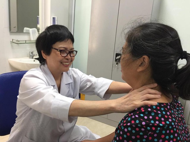
Cũng nhân dịp này, Bệnh viện An Việt đã tổ chức chương trình miễn phí khám lâm sàng nội soi Tai- Mũi- Họng, giảm 30% phí chụp Xquang phát hiện ung thư phổi cho người bệnh.
