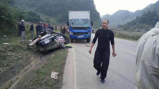 Hiện trường vụ tai nạn giao thông thảm khốc khiến 4 người tử vong ở Sơn La. Ảnh: FB Hóng biến HB
