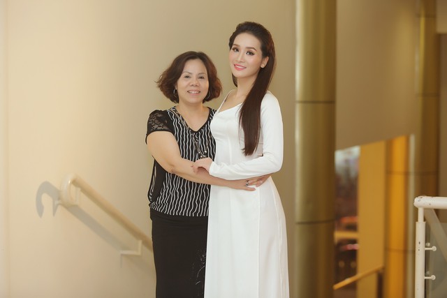 
Với ca sĩ Thanh Thanh, tình yêu đặc biệt nhất của cuộc đời cô chính là mẹ
