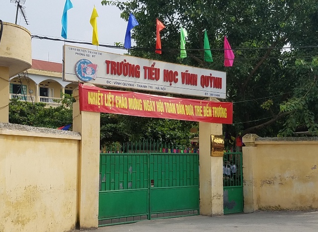 
Trước những tố cáo ông Nguyễn Văn Lợi - Hiệu trưởng trường tiểu học Vĩnh Quỳnh không đứng lớp giảng dạy nhưng vẫn hưởng trợ cấp, UBND huyện Thanh Trì cho biết, sẽ thanh tra trường này.

