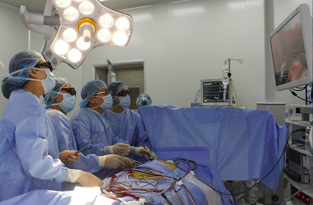 Bệnh nhân Đ.T.T là bệnh nhân đầu tiên trong cả nước được ứng dụng công nghệ 3D hiện đại vào phẫu thuật tim mạch tại Trung tâm Tim mạch, Bệnh viện E (ảnh do Bệnh viện cung cấp).