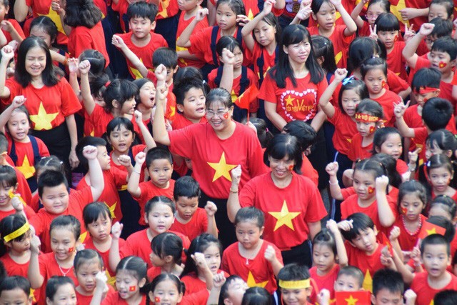 Th&agrave;nh t&iacute;ch v&agrave; nghị lực của đội tuyển cũng truyền rất nhiều cảm hứng cho thầy tr&ograve; trong cả nước