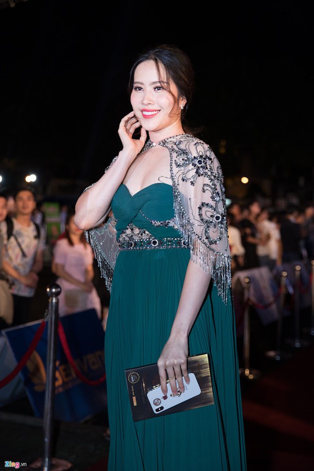 Nam Em trên thảm đỏ chung kết Hoa hậu Việt Nam 2018 vừa qua. Ảnh: Nguyễn Thành.