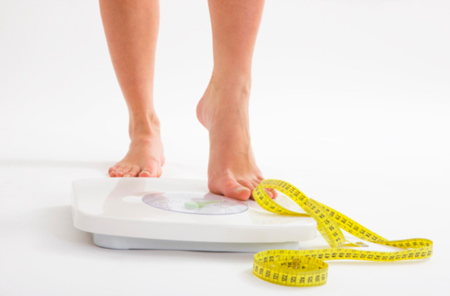 
Các chuyên gia dinh dưỡng khuyến cáo, để giảm cân, hãy theo chế độ ăn hạn chế tinh bột dưới sự hướng dẫn chặt chẽ của bác sĩ để không vướng phải tác dụng phụ. Ảnh: TL
