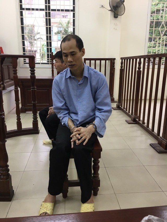 
Từ tài liệu tố cáo của PV Lao Động, Duy bóng bay đã đi tù 4 năm.
