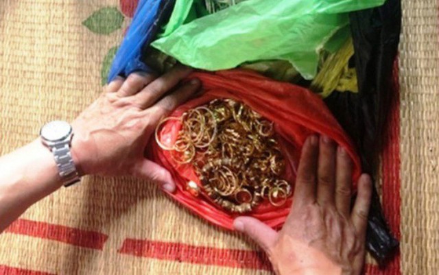 
Tang vật CQCA thu giữ vụ trộm 200 cây vàng ở Ninh Bình. Ảnh: TL
