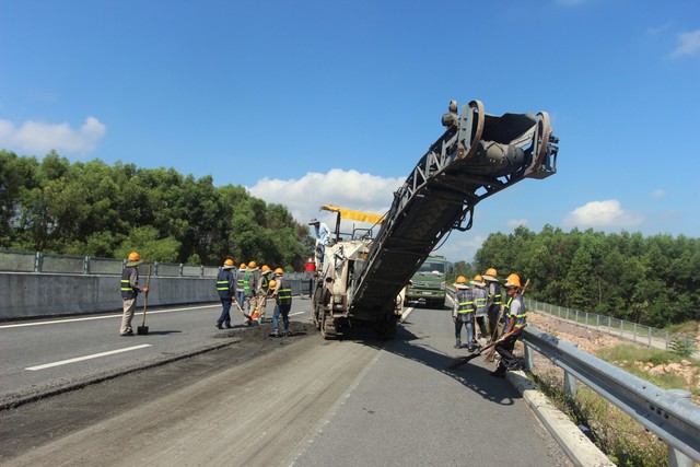 Tổng Giám đốc VEC phủ nhận có lợi ích nhóm khiến chất lượng cao tốc Đà Nẵng - Quảng Ngãi bị ảnh hưởng.