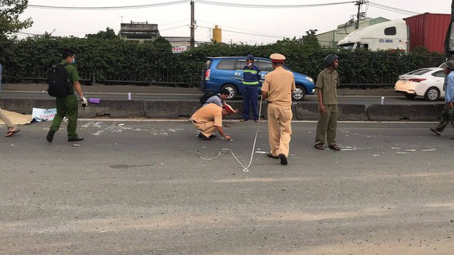 Lực lượng chức năng có mặt phong tỏa hiện trường.