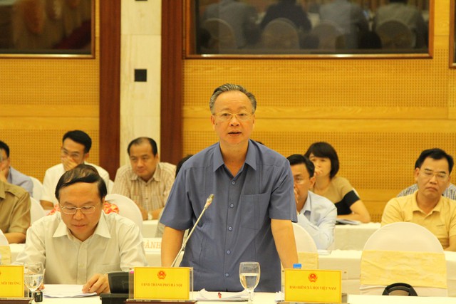 
Ông Nguyễn Văn Sửu, Phó Chủ tịch UBND TP Hà Nội nói về xử lý vụ việc ở chợ Long Biên.     Ảnh: Minh Anh

