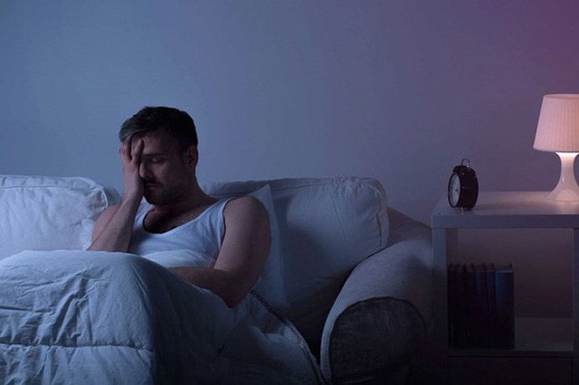 6 cách ngăn ngừa chứng đi tiểu đêm hiệu quả - Ảnh 2.