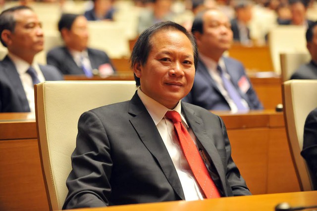 Ngày 12/7, Bộ Chính trị đã họp để xem xét, thi hành kỷ luật ông Trương Minh Tuấn và cán bộ khác liên quan, do các vi phạm trong dự án Tổng công ty Viễn thông MobiFone mua 95% cổ phần của Công ty cổ phần nghe nhìn Toàn Cầu AVG.