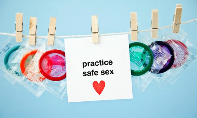 
Quan hệ tình dục an toàn và tránh thai hợp lý để dự phòng vô sinh hiếm muộn. Ảnh: TL
