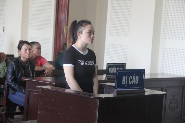 
Bị cáo Lô Thị Hà tại phiên tòa.     Ảnh: TL
