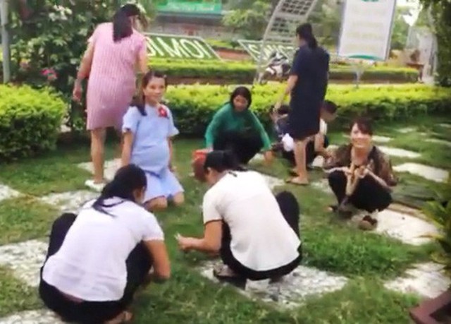 Một buổi lao động của các giáo viên, học sinh ở Trường Tiểu học Cảnh Hóa - ảnh nguồn tin cung cấp.
