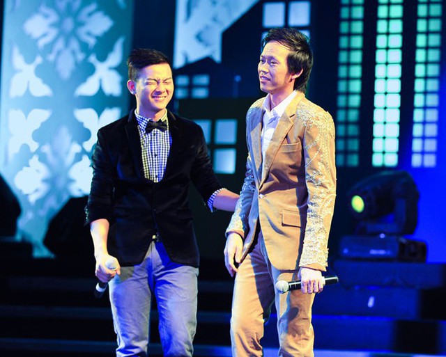 Bất chấp thị phi con hát cha chấm, Hoài Linh đưa Hoài Lâm đến với khán giả Việt bằng chương trình Gương mặt thân quen.