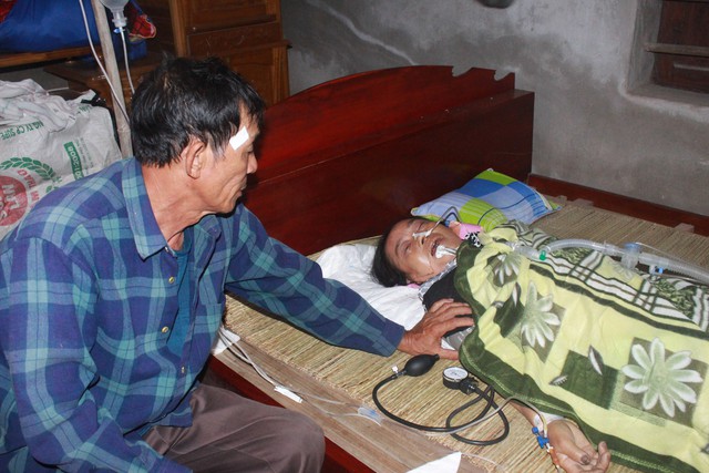 
Bà Nguyễn Thị Hợi được bệnh viện xác định đã bị chết não, được gia đình đưa về nhà.
