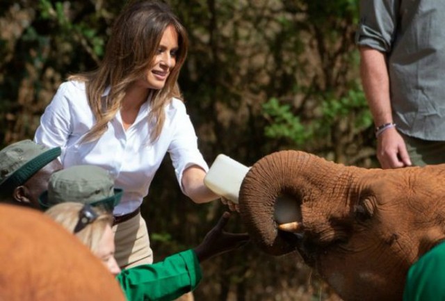 Bà Melania Trump tại Vườn Quốc gia Nariobi hôm 5/10. Ảnh: Reuters.