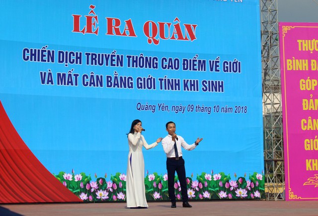 
Những tiết mục văn nghệ chào mừng mang đậm dấu ấn của ngành dân số
