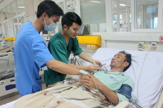 Sau khi được bác sĩ Bệnh viện ĐK Bãi Cháy cứu sống, hiện tại sức khỏe bệnh nhân đã ổn định. Ảnh: M.Thảo