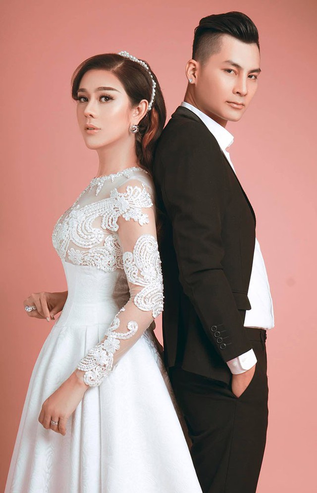 Mỹ nh&acirc;n chuyển giới m&atilde;n nguyện với cuộc sống b&ecirc;n chồng trẻ.