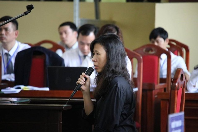 Bị cáo Đỗ Bích Thủy- chị gái họ của Phan Sào Nam. (ảnh: TG)