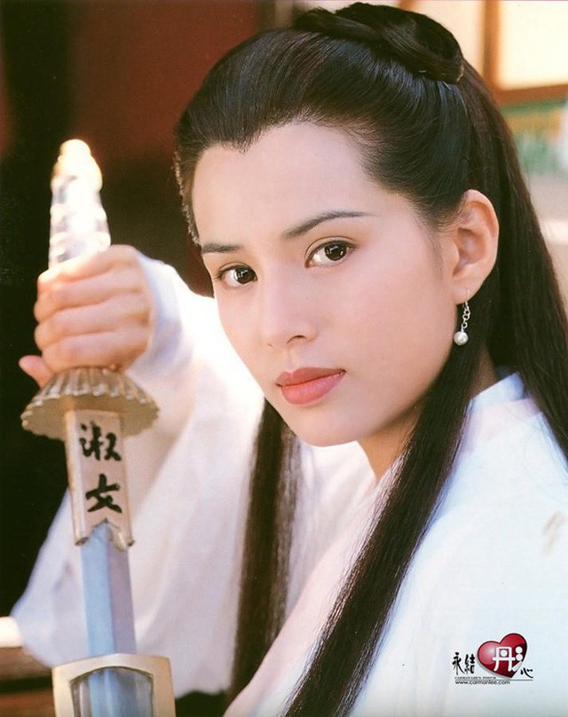 Lý Nhược Đồng đẹp thoát tục với vai Tiểu Long Nữ trong Thần Điêu Đại Hiệp 1995