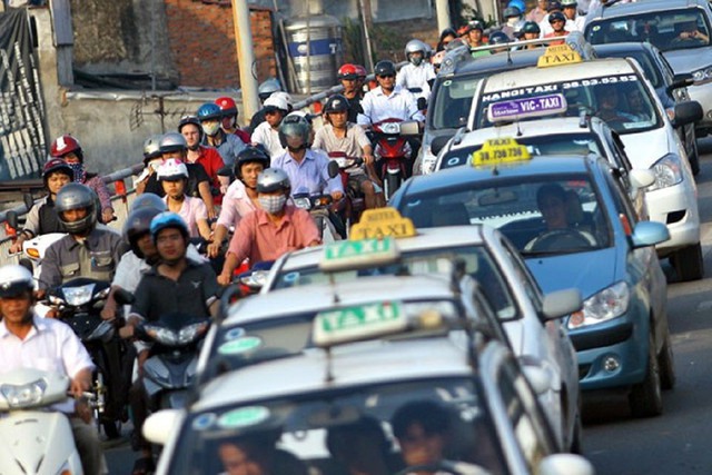 
Việt Nam đang “thả lỏng” màu xe, mà bây giờ đưa các doanh nghiệp cùng chung một màu sơn, thì rất khó cho doanh nghiệp. Ảnh: Internet.
