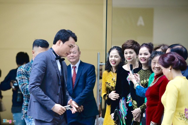 Chồng tương lai của Á hậu Thanh Tú là doanh nhân Nguyễn Thành Phương, CEO một doanh nghiệp lớn.
