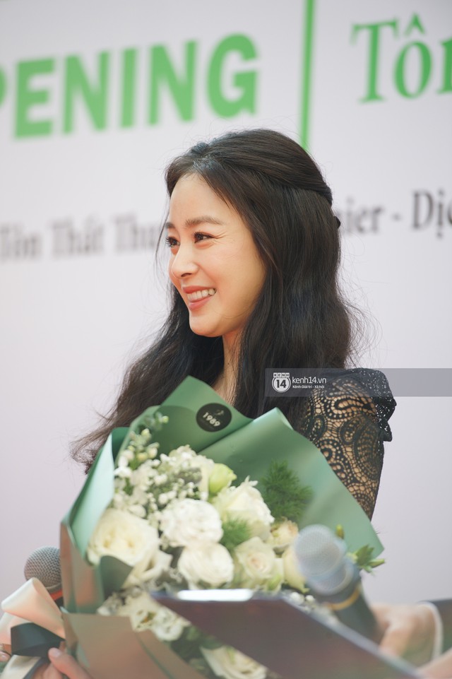 Kim Tae Hee thể hiện đẳng cấp nữ thần sắc đẹp xứ Hàn