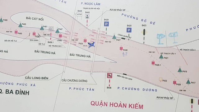 
 Địa điểm rơi &ocirc; t&ocirc; khoảng Km182,5 t&iacute;nh từ Cửa Ba Lạt đi ng&atilde; ba D&acirc;u
