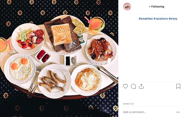 Vào tháng 6, Minh Hằng đăng ảnh bữa ăn sang chảnh trong khách sạn thì cùng thời điểm đó bạn trai tin đồn của cô cũng đăng ảnh bữa ăn y hệt