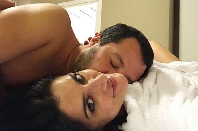 Bức ảnh th&acirc;n mật của MC Isoardi v&agrave; Ph&oacute; thủ tướng Italy Salvini Matteo. Ảnh: Instagram.