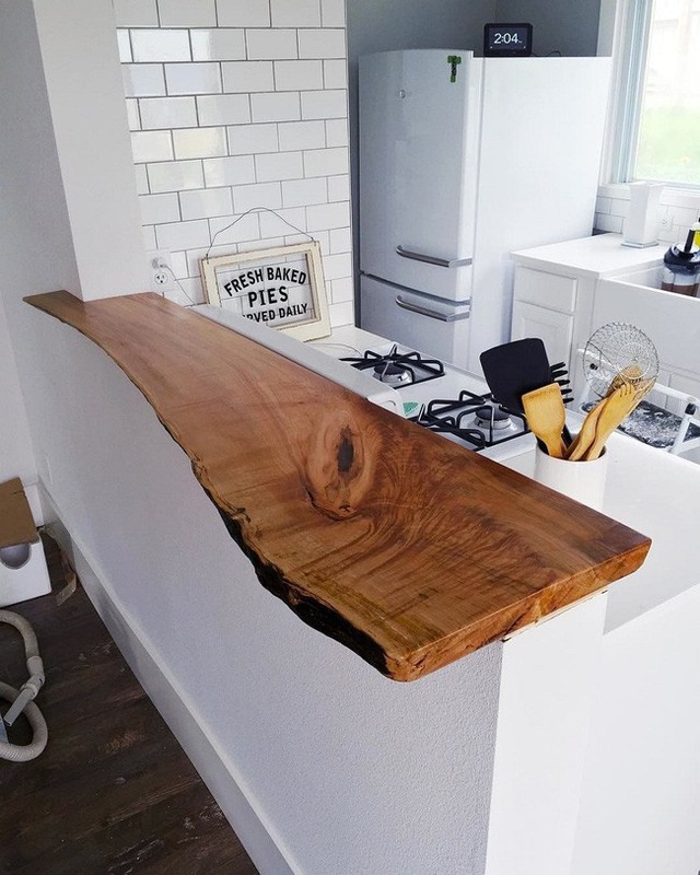 
Một mảnh gỗ cũng làm nên tất cả. Bạn sẽ có được cái bàn nhỏ của riêng mình một cách “nghệ thuật” không tưởng.
