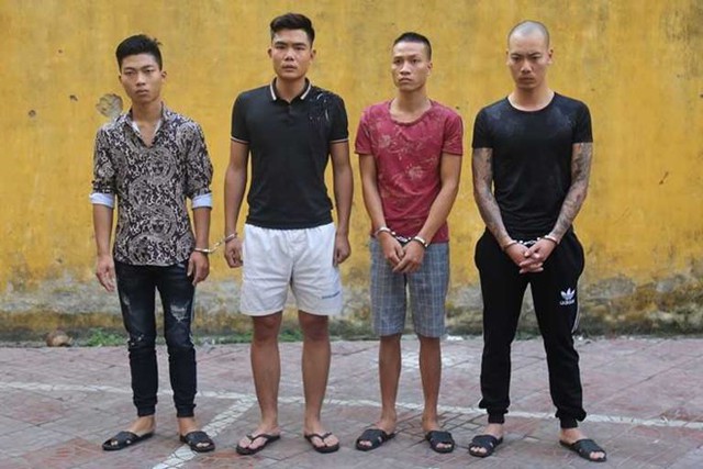 Các bị can tại cơ quan điều tra. Ảnh: Q.T.