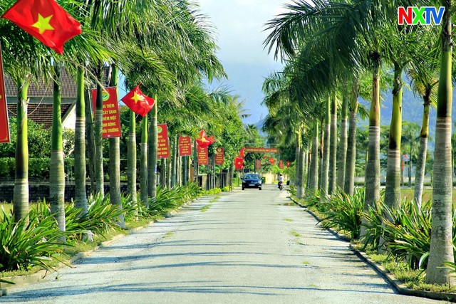 
Huyện Nghi Xuân là huyện đầu tiên của tỉnh Hà Tĩnh được công nhận đạt chuẩn nông thôn mới.
