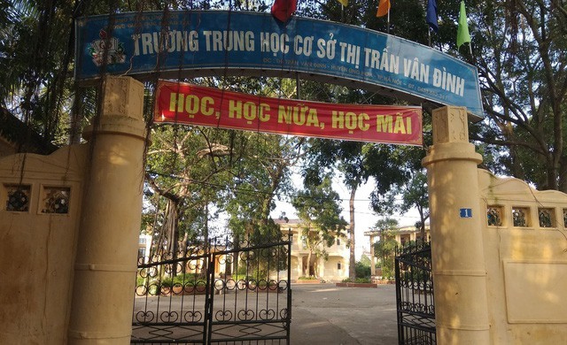Trường THCS thị trấn Vân Đình đã xét kỷ luật cảnh cáo và chuyển trường khác với cô Thúy.