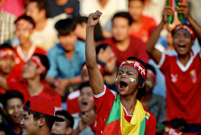 Khán giả Myanmar tỏ ra hài lòng với trận hòa không bàn thắng.