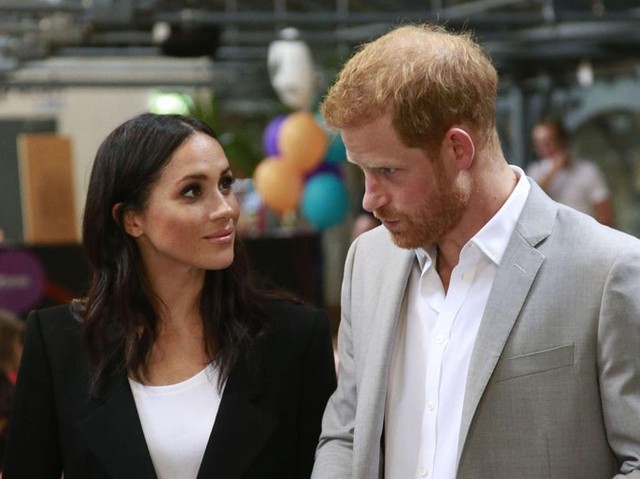 Meghan và Harry trong chuyến thăm Ireland hồi tháng 7. Ảnh: PA.