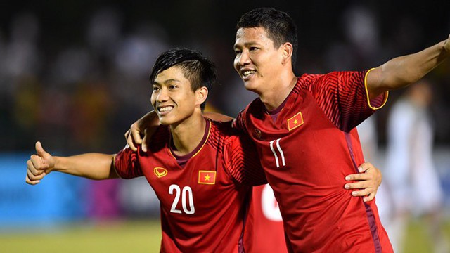 Anh Đức và Văn Đức đã ghi bàn thắng giúp tuyển Việt Nam chiến thắng