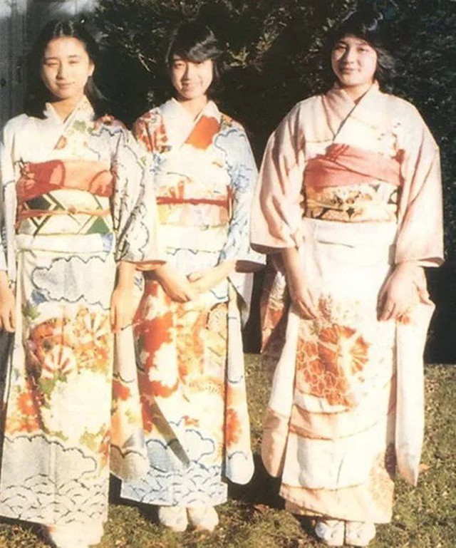 Masako (giữa) rất đam m&ecirc; học tập v&agrave; c&oacute; &yacute; ch&iacute; mạnh mẽ.