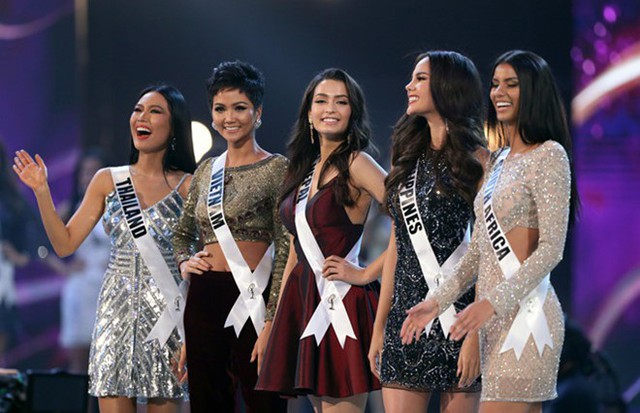 HHen Niê vào Top 5 Miss Universe 2018 .